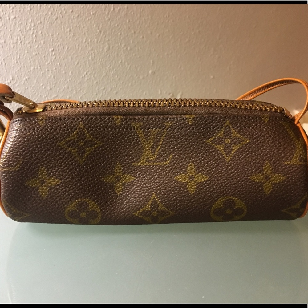 Louis Vuitton Clutch
